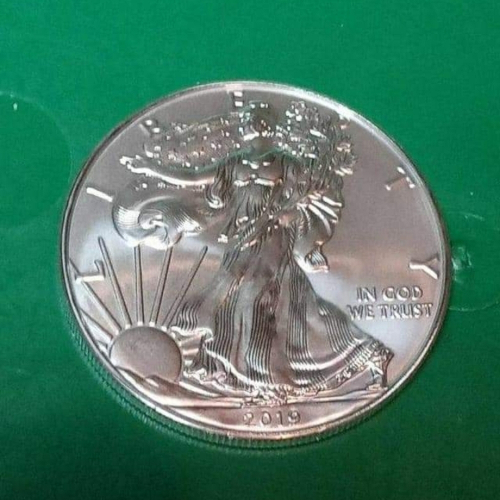 Silver dollar - Picture 2 of 2